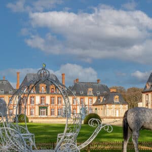 Château de Breteuil, its gardens, its park and the tales of Perrault