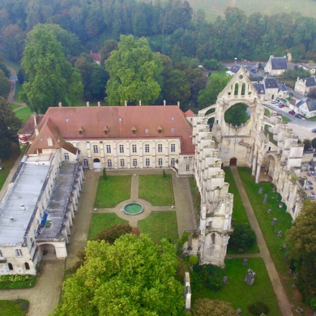 Abbaye de Longpont aérienne