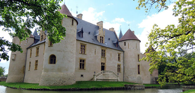 Château d'Ainay le Vieil