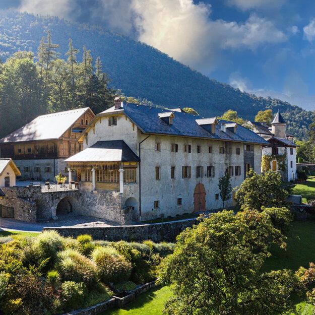Château et Ferme de Gy