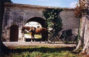 Porche d'entrée du Domaine des Collinauds