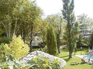 Parc de l'Hostellerie des Fresnes à Avignon