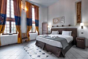 Chambre 1 Bourgogne Sud, France, Europe, locations saisonnières au Château de Montrevost,