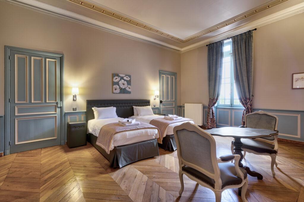 locations saisonnières en Bourgogne Sud, Château de Montrevost