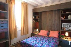 Chambre double principale du Gîte, location saisonnière au Domaine du Grand-Gruet, en Sarthe, France, Europe