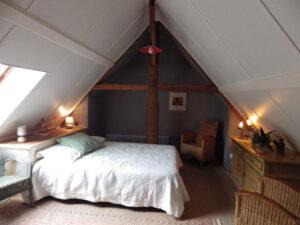 Chambre double sous charpente au Domaine du Grand-Gruet, Gîte, dans la Sarthe, France, Europe