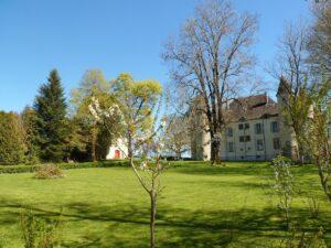 Vues des maison et du château, Château de Chazelles, Gîte, maison d'hôtes, charme, Sancy, Auvergne, France, Europe