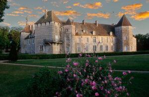 Visites Parc et jardin du château d'Epoisses, Bourgogne, France, Europe mixed border