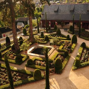Salon de Thé la Terrasse Rennaissance Visites Parc et jardin au Château du Clos Lucé - Parc Leonardo da Vinci en Val de Loire, France, Europe