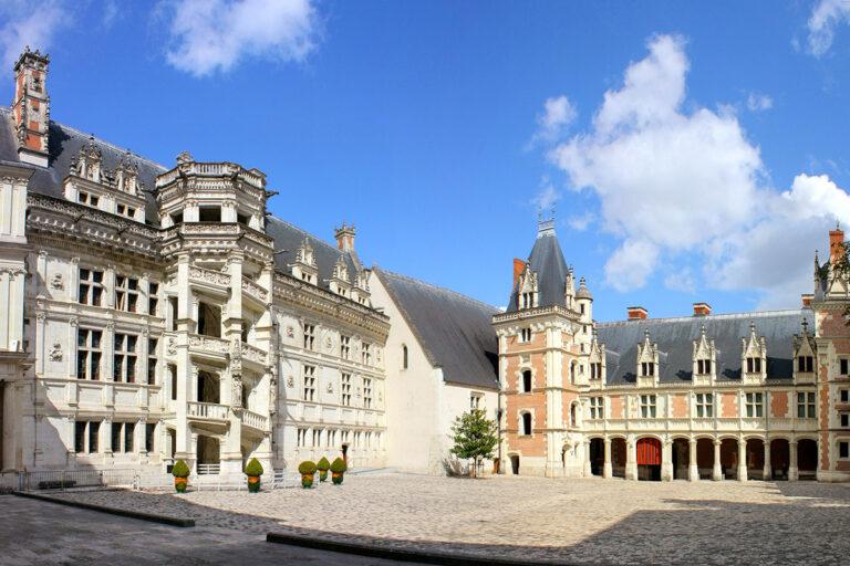 Château Royal de Blois cour d'honneur