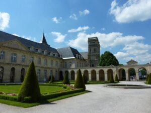 Escape Game Abbaye Dames Caen cloître