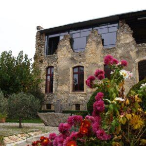 locations saisonnières château de Vénéjan