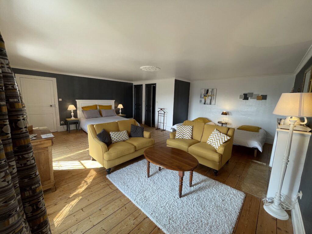 Chambre Jaune d'Or - Chambre d'hôtes Charentes